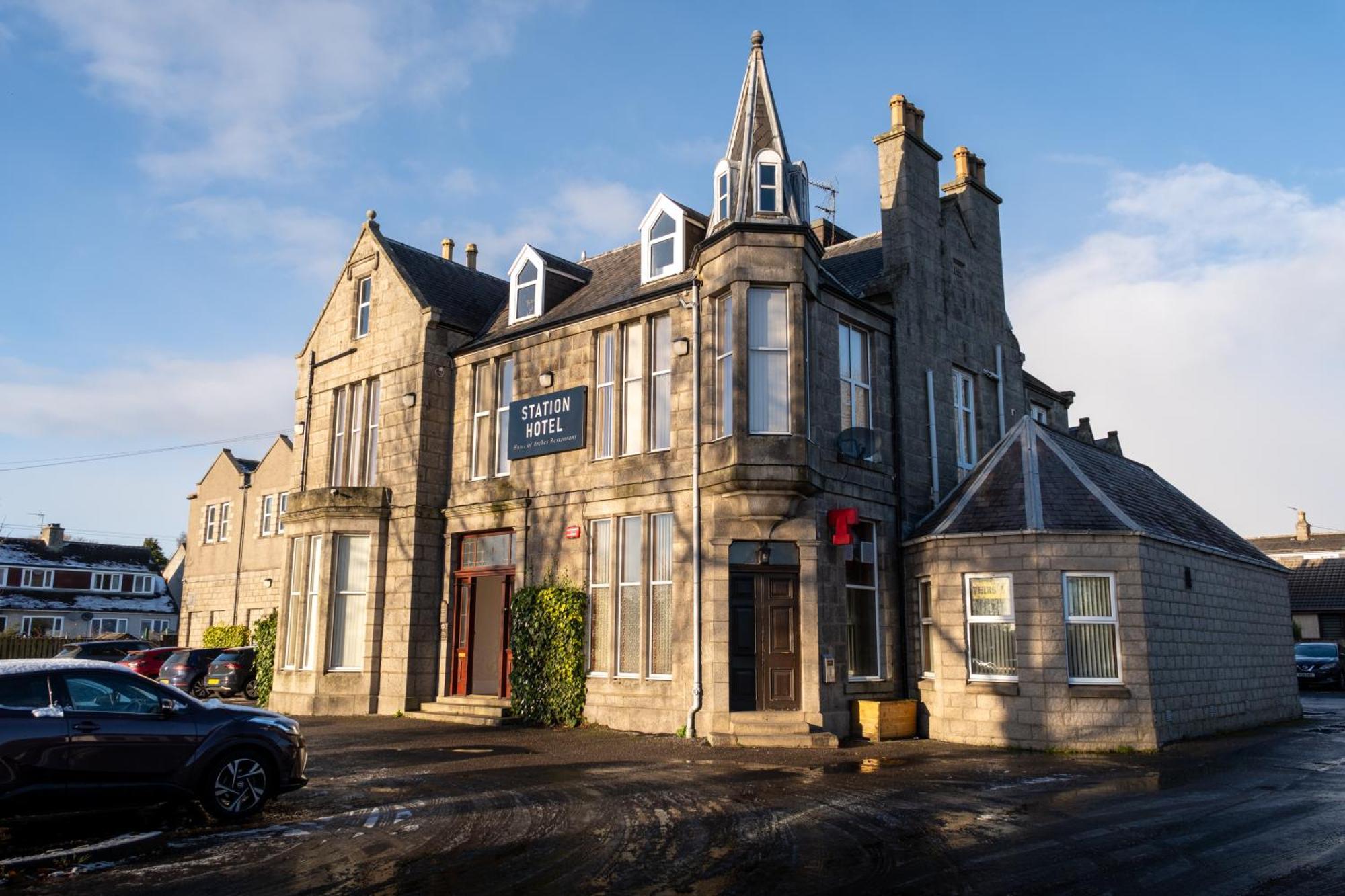 Station Hotel Ellon Esterno foto