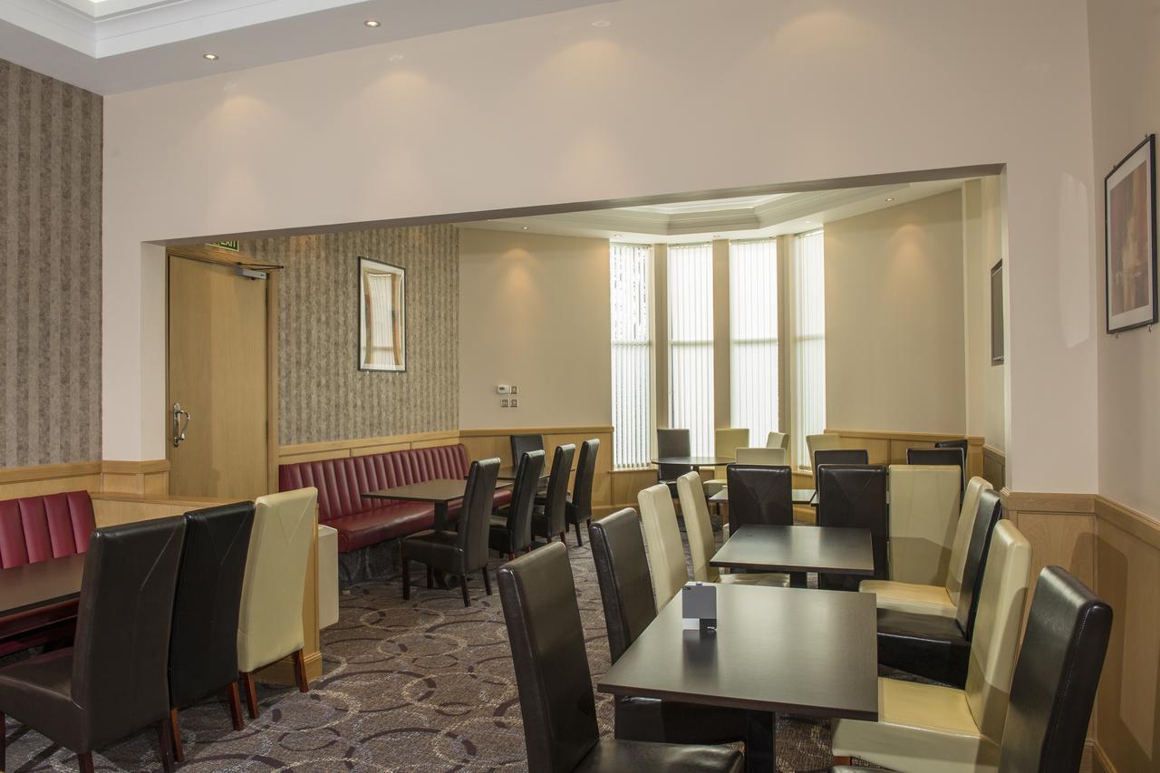 Station Hotel Ellon Esterno foto