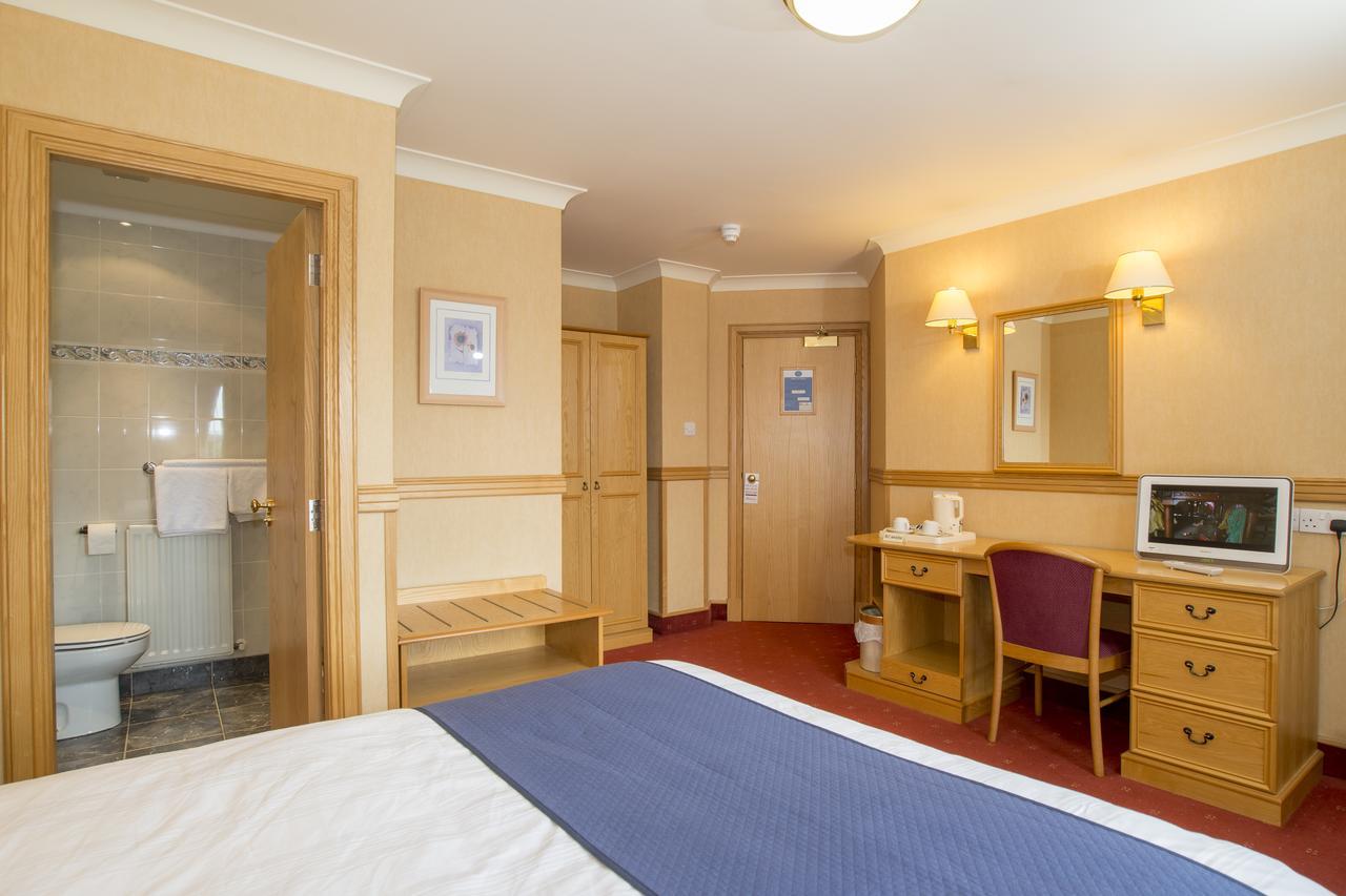 Station Hotel Ellon Esterno foto