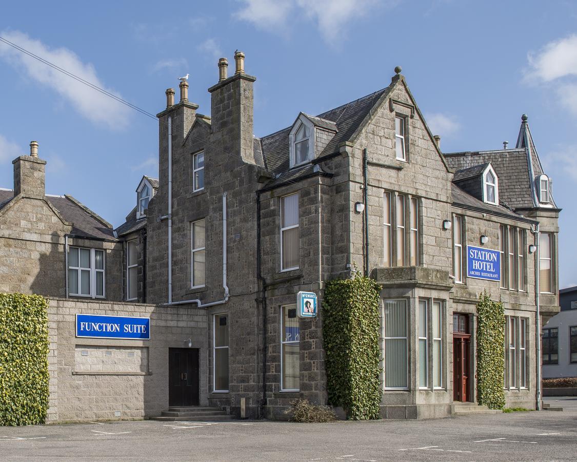 Station Hotel Ellon Esterno foto